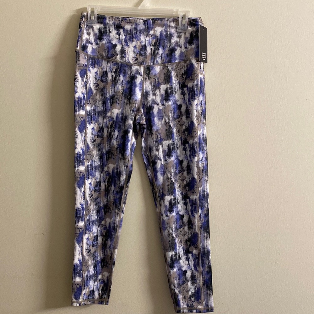 Legend yoga pants NEW